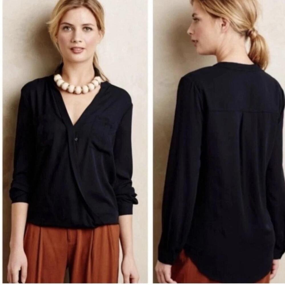 Navy blue Maeve from Anthropologie blouse with pockets size 4 petite